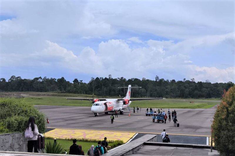 Arus Balik Lebaran di Muara Teweh Mulai Ramai, Penumpang Pesawat Meningkat