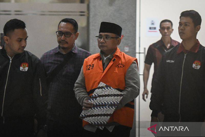 KPK Periksa Kesehatan Mantan Menag Yaqut di RS Polri Sebelum Dikembalikan ke Rutan