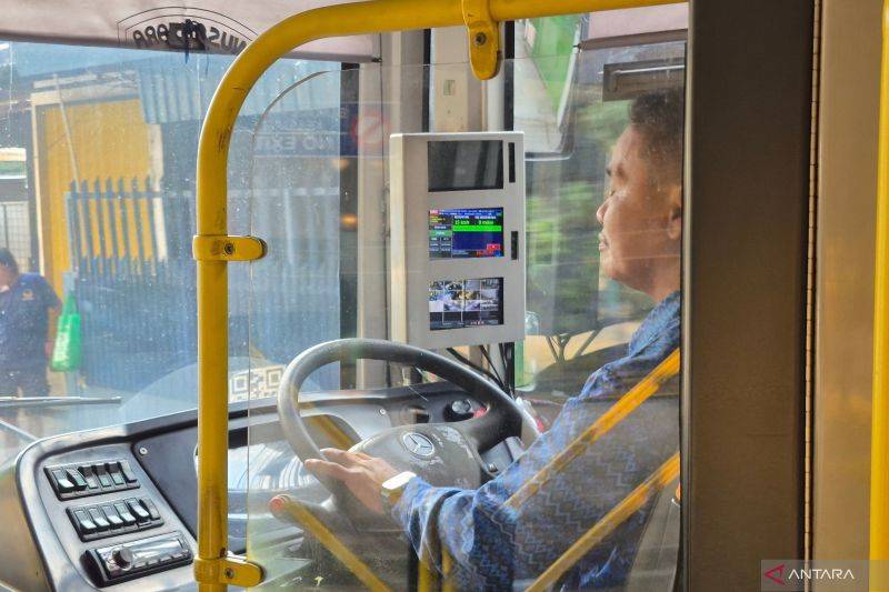 Bertahan di Jakarta, Berjuang Asal Keluarga Bahagia di Hari Raya