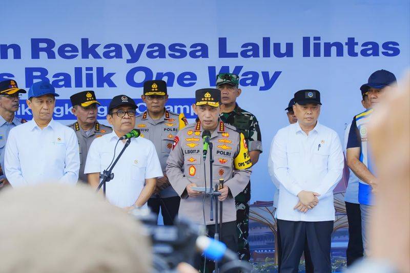 Kapolri Minta Pemudik Manfaatkan WFA untuk Hindari Puncak Arus Balik Lebaran 2026