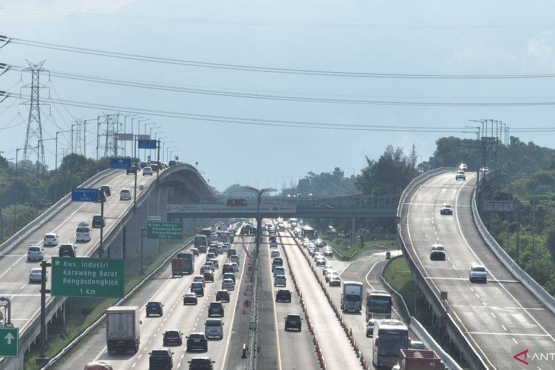 Jasa Marga melaporkan volume lalu lintas yang kembali ke wilayah Jabotabek pada periode H-10 hingga H+2 libur Idulfitri 1447 H/2026 atau 11-23 Maret 2026 mencapai 1.702.500 kendaraan, Jakarta, Selasa (24/3/2026). ANTARA/HO-Jasa Marga