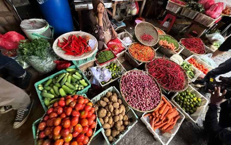 PIHPS: Harga Cabai Rawit Merah Rp91.700/Kg, Daging Ayam Rp43.900/Kg