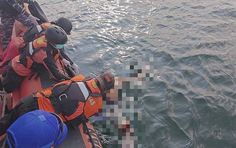 ABK KM Triton 28 Hilang di Perairan Kuala Pembuang Ditemukan Meninggal usai 5 Hari dalam Pencarian