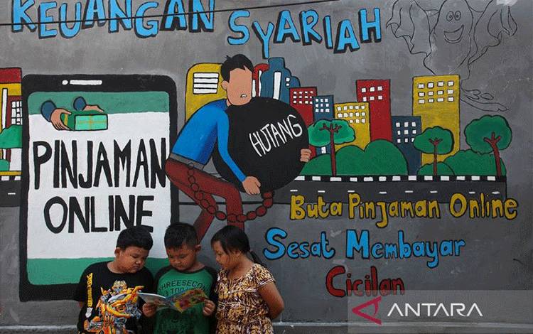 Pakar Minta OJK Perketat Pengawasan Industri Pinjaman Daring