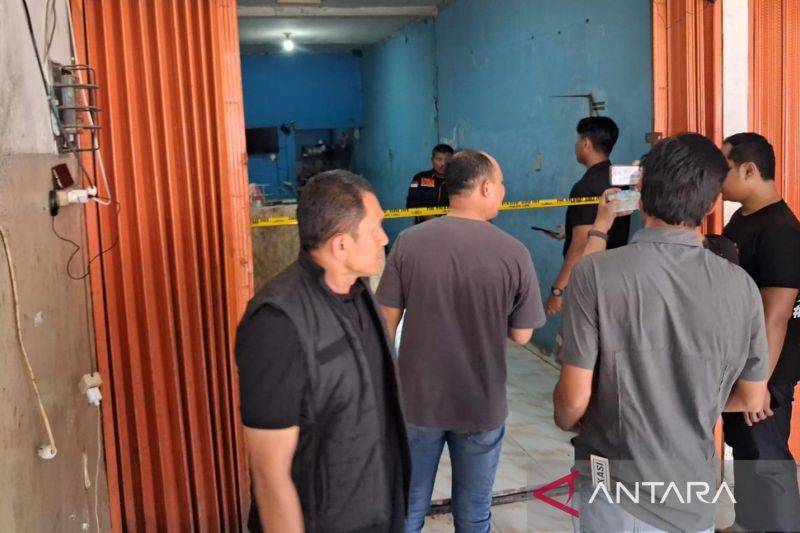Bos Ayam Geprek Temukan Jasad Pegawai dalam Freezer
