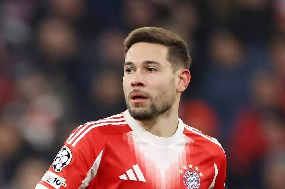 Bayern Munich Putuskan Tak Perpanjang Kontrak Raphael Guerreiro