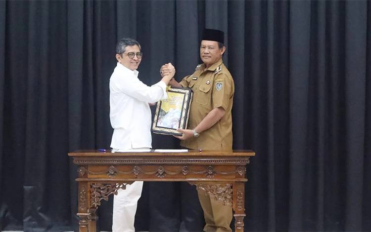 Bupati Seruyan Serahkan LKPD Tahun 2025 di BPK RI Perwakilan Kalteng