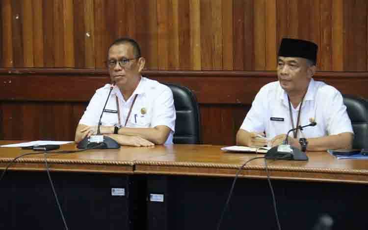 Pj Sekda Seruyan Pimpin Rapat Verifikasi Program TJSLP PBS 2025