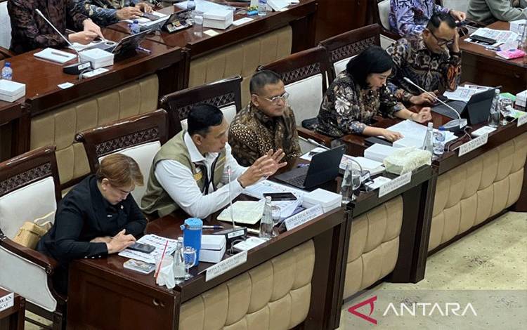 Dirut Bulog Minta Masyarakat Tak Panik, Stok Beras Aman 4,3 Juta Ton