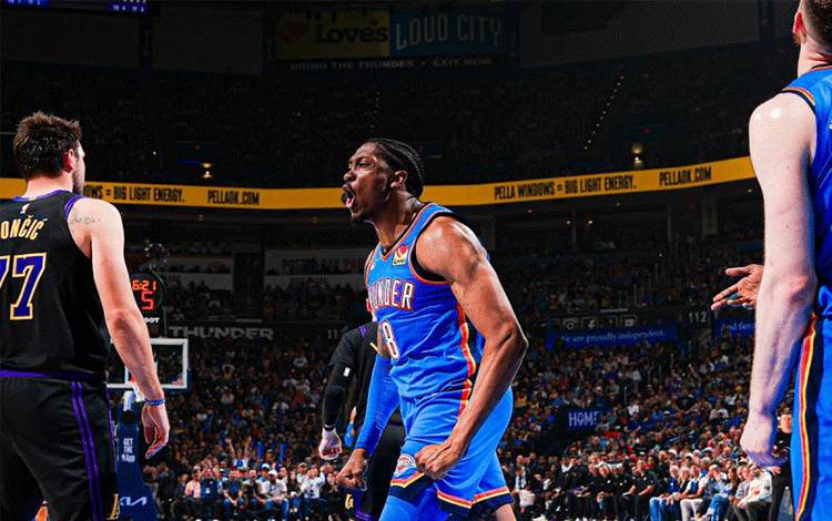 Thunder Hancurkan Lakers 139-96, Doncic Cedera Hamstring