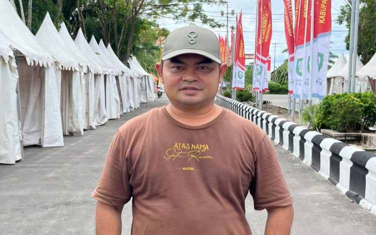 Kenaikan Harga Plastik Mencekik Pelaku UMKM di Sampit