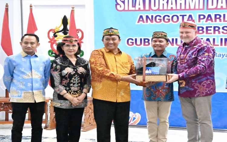 Kunjungan Delegasi Inggris Buka Peluang Kerja Sama Strategis di Kalteng
