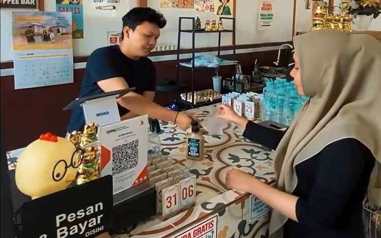 Harga Bahan Baku Melonjak Akibat Konflik Global, UMKM di Palangka Raya Terpaksa Naikkan Harga Jual