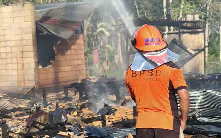 Kebakaran Permukiman di Basarang Hanguskan 3 Rumah, 9 Jiwa Terdampak
