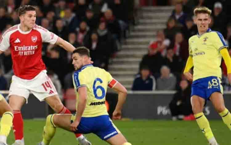 Arsenal Disingkirkan Southampton dari Piala FA