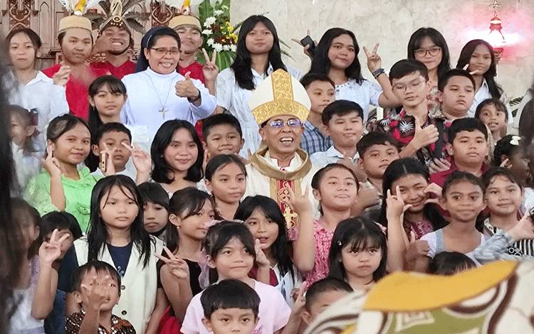 Uskup Ajak Umat Maknai Tahun Yubileum Santo Fransiskus dalam Semangat Paskah
