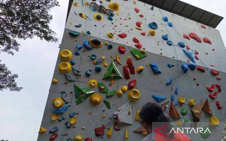 Tim Panjat Tebing Berangkat ke China Guna Rebut Tiket Asian Games 2026