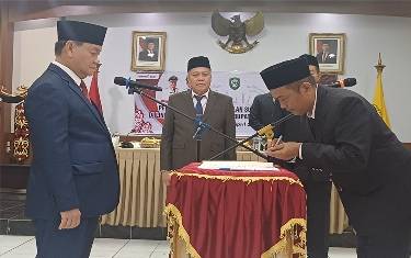 Bupati Kotim Dorong Kepala Disbudpar Definitif Kembangkan Wisata Pulau Hanibung