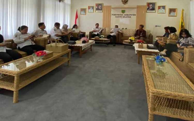 Balai Bahasa dan Pemkab Barito Selatan Koordinasikan Upaya Prapenerjemahan