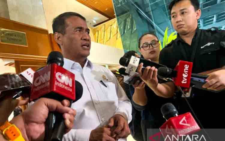 Mentan Minta Penertiban Impor Gula Rafinasi Demi Lindungi Petani