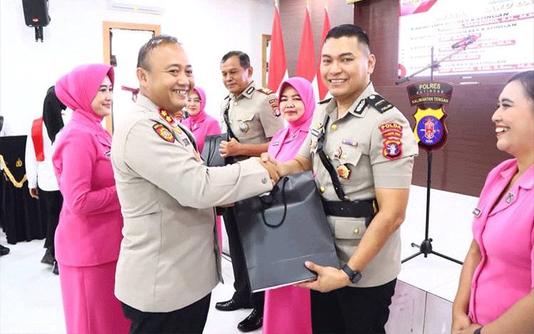 Kapolres Katingan Pimpin Ramah Tamah Pejabat Lama dan Baru usai Sertijab