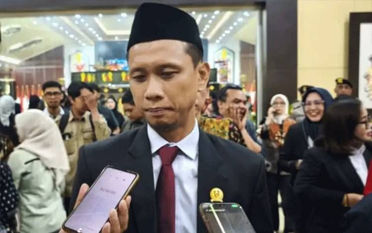 Tinjau 4 Kabupaten di DAS Barito, Wakil Ketua II DPRD Kalteng Minta Percepat Infrastruktur Dasar dan Penerangan Jalan