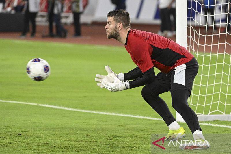 Maarten Paes Tampil Solid, Dean James Kembali Merumput di Eredivisie