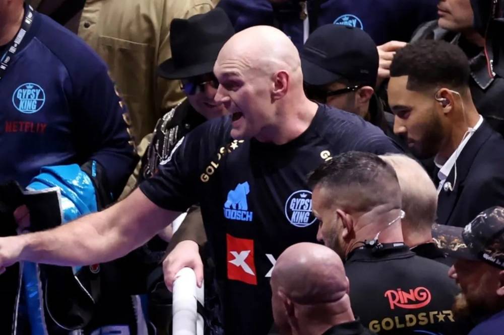 Fury Tantang Joshua Usai Menang Dominan, Duel Besar Kian Dekat