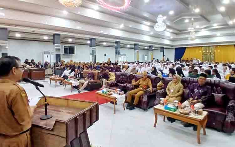 Bupati Barito Utara Tekankan Pentingnya Generasi Unggul pada Perpisahan GEN 64 MAN Barito Utara