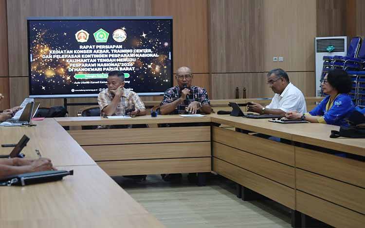 Rapat kerja Lembaga Pengembangan Pesparawi Daerah Kalimantan Tengah dalam mempersiapkan Pesparawi XIV tingkat nasional 2026 di Manokwari.(FOTO: Istimewa)