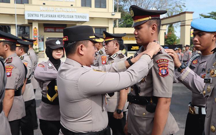 Polres Kotim Gelar Serah Terima Jabatan, 6 Perwira Berganti Termasuk Kabag Ops