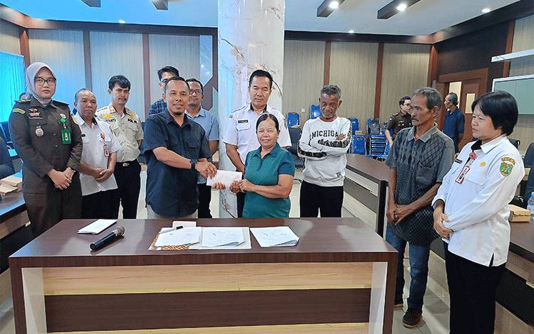 Tim PKS Bartim Fasilitasi Perdamaian Perusahaan dengan Warga Terkait PHK