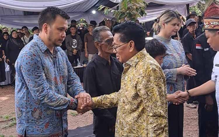 Semasa Hidup Birute Marija Filomena Galdikas Pencinta Budaya Dayak