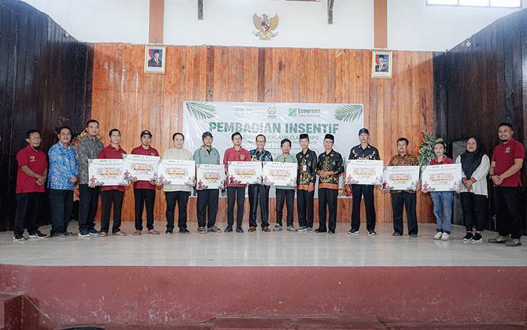Pekebun Lamandau Dukung Konservasi Orangutan