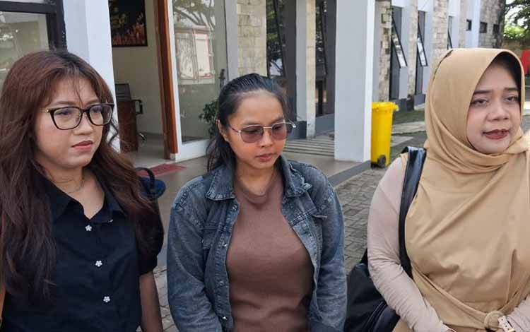 Nina Saleha Laporkan Perawat RHSH Bandung atas Dugaan Penculikan Bayi