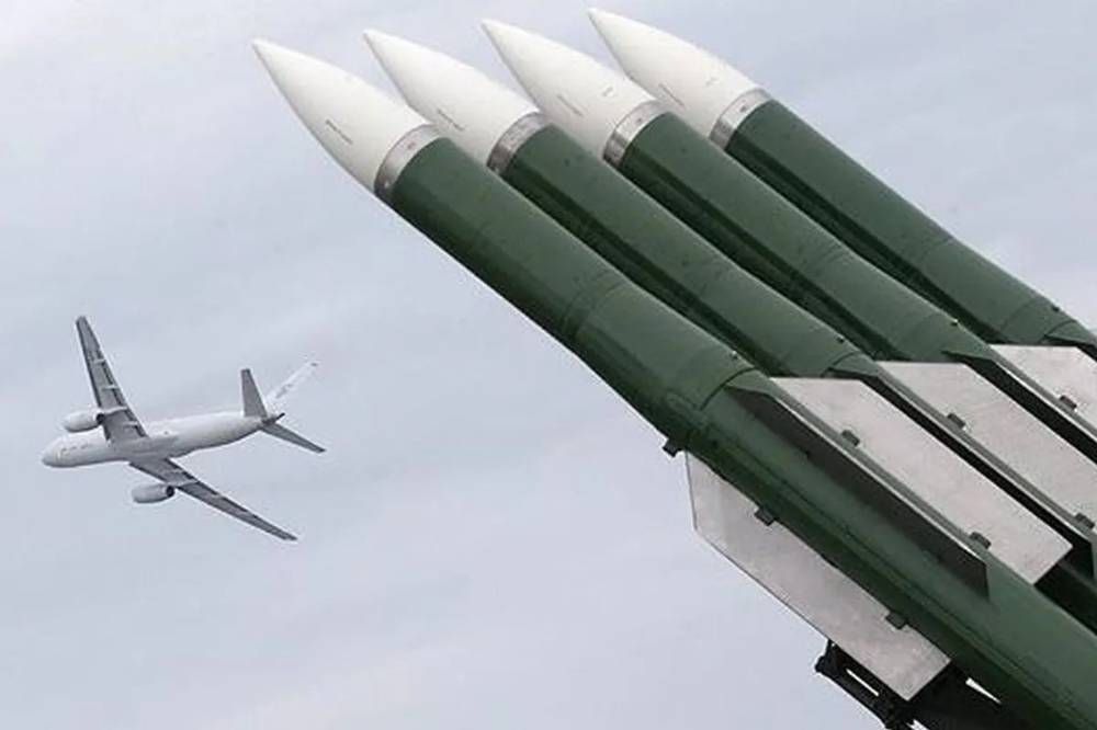 Peluncur Rudal Iran Incar Kapal Perang AS di Timur Tengah