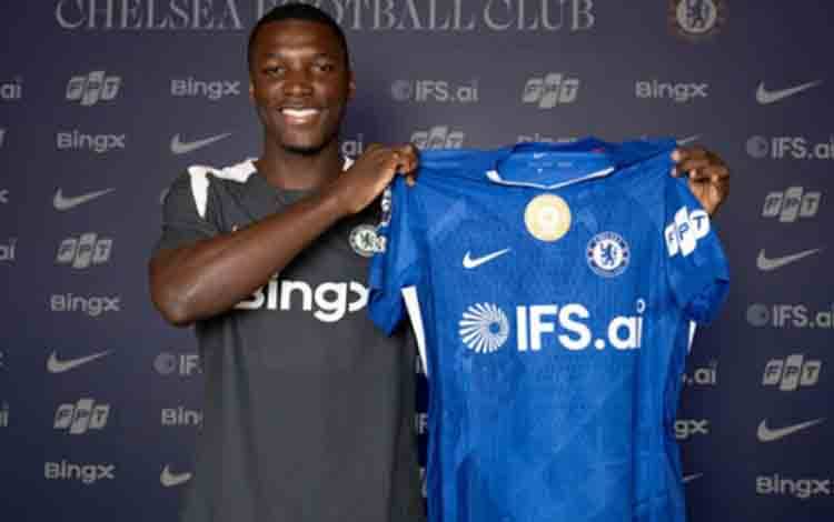 Chelsea Perpanjang Kontrak Moises Caicedo hingga 2033