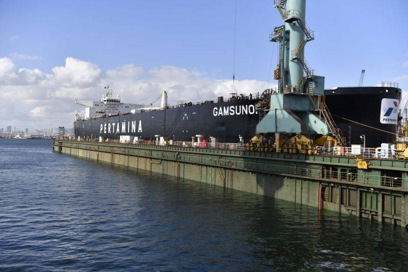 Dua Kapal Pertamina Tertahan di Teluk Arab, Belum Bisa Lintasi Selat Hormuz