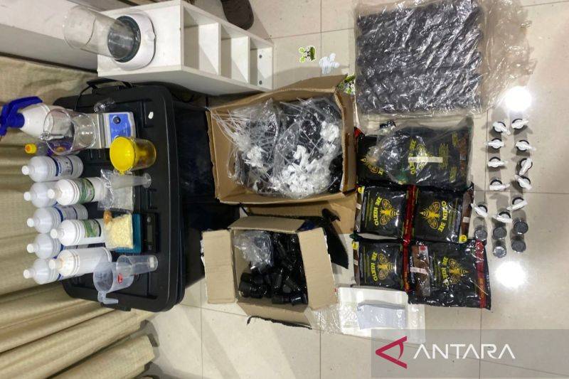Polda Metro Jaya Bongkar Laboratorium Narkotika di Jakarta Pusat