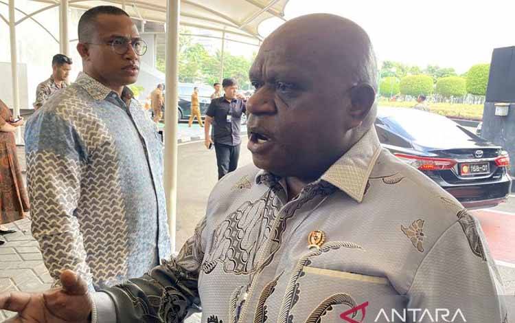 Menteri HAM Nilai Pelaporan Feri Amsari Tak Perlu, Kritik Dilindungi Konstitusi