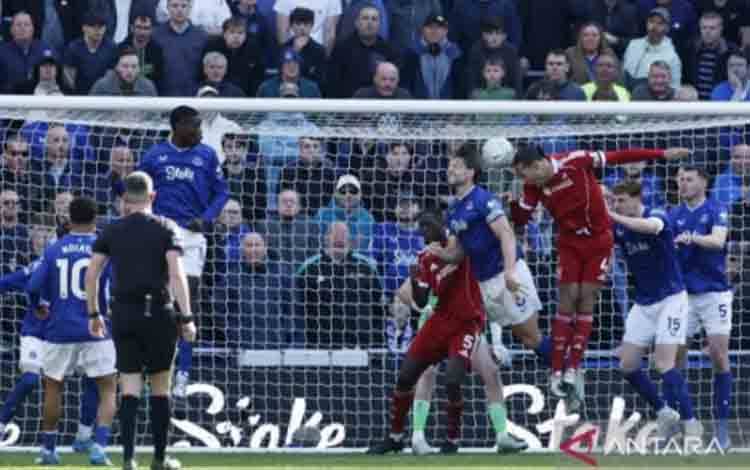 Klasemen Liga Inggris: Arsenal Masih di Puncak, City Tipiskan Jarak