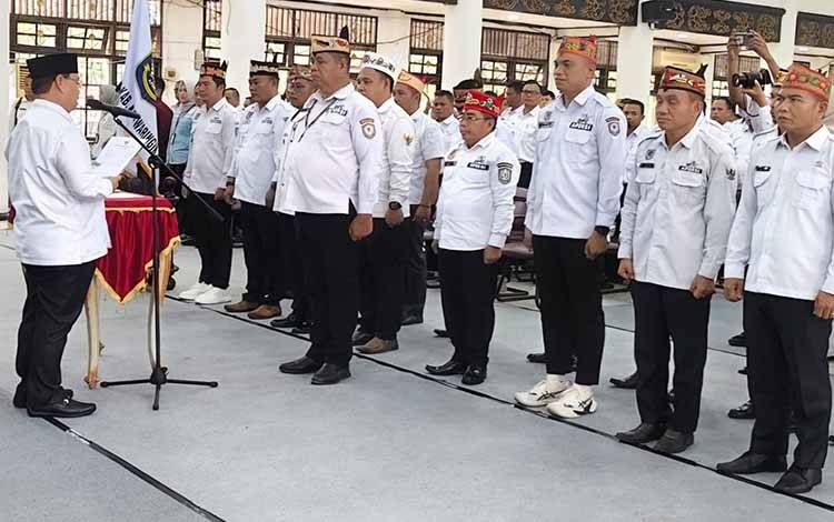 Bupati Kotim Kukuhkan Pengurus DPK APDESI 17 Kecamatan