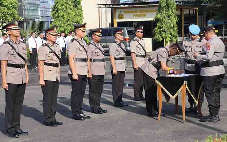Jabatan Kabag Ops Hingga Kasatlantas Polresta Palangka Raya Resmi Berganti
