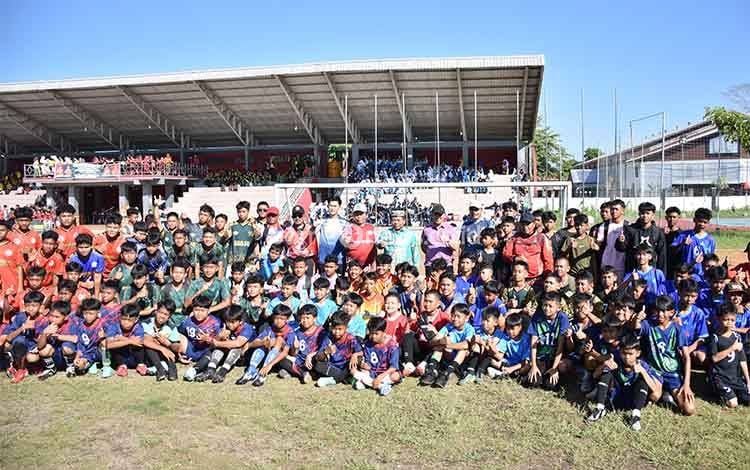Kapuas Gelar Turnamen Sepak Bola Usia Dini, 27 Tim Ikut Ambil Bagian