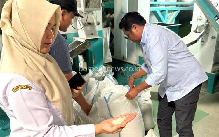 Wakil Bupati Barito Utara Pelajari Hilirisasi Pertanian di Nganjuk, Tinjau Pabrik Beras Terintegrasi