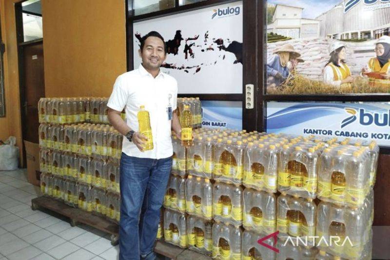 Bulog Pastikan Stok Bahan Pokok Kobar Aman 6 Bulan, Harga Tetap Stabil di Tengah Isu Global