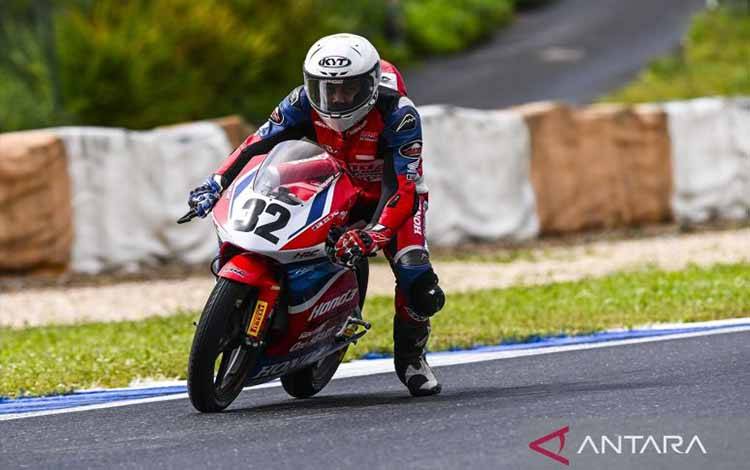Pembalap Indonesia Kiandra Ramadhipa Menangi MotoGP Rookies di Jerez
