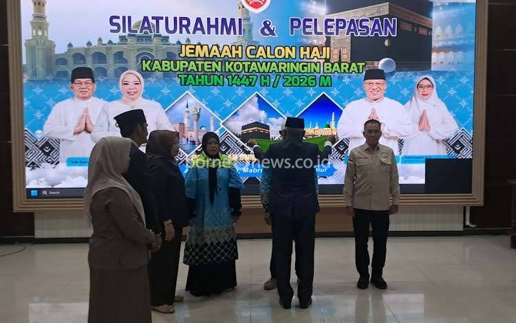Bupati Kobar Lepas 161 Jamaah Calon Haji, Berangkat 29 April Melalui Embarkasi Banjarmasin