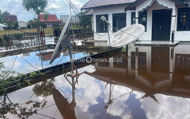 Kantor Kecamatan Pulau Hanaut Kerap Terendam Banjir, Camat Usulkan Perbaikan