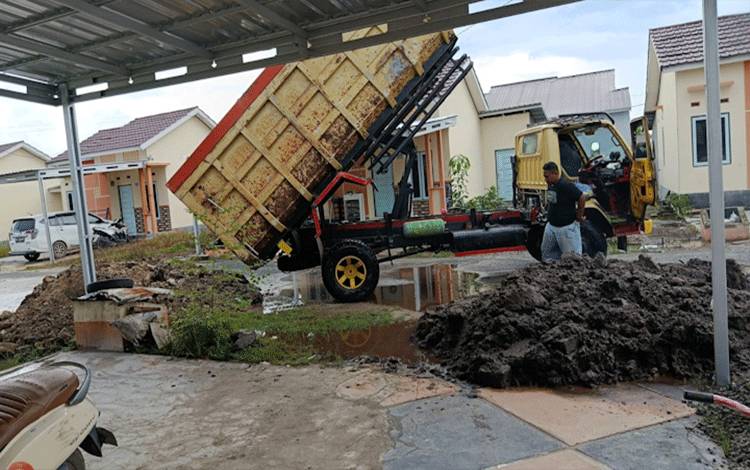 Harga Tanah Urug Tembus Rp500 Ribu per Ret di Palangka Raya
